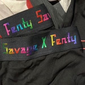 Savage x Fenty 3X Leggings